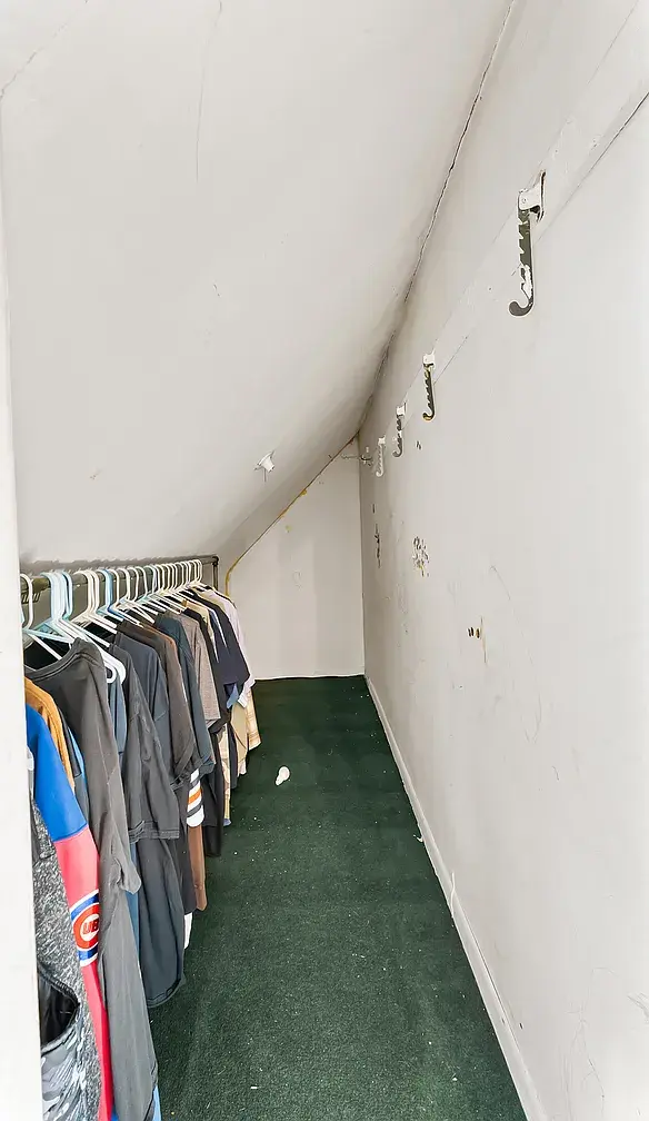 4541 N Harding Ave,   Chicago, IL 60625