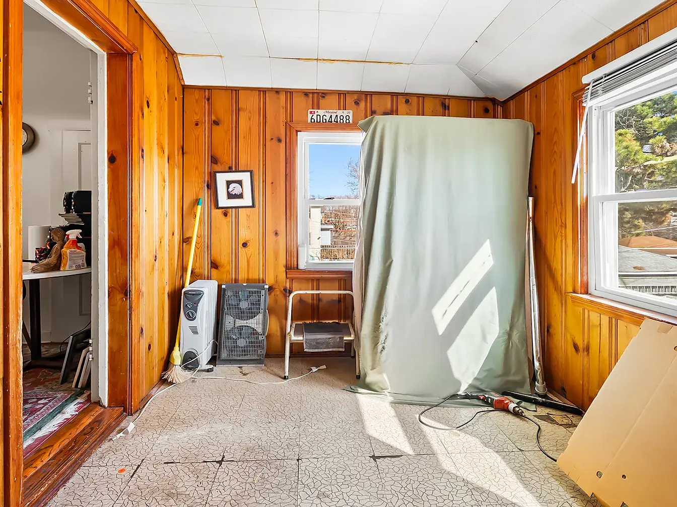 4541 N Harding Ave,   Chicago, IL 60625