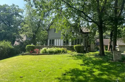 2023-2027 W 108th Pl,   Chicago, IL 60643