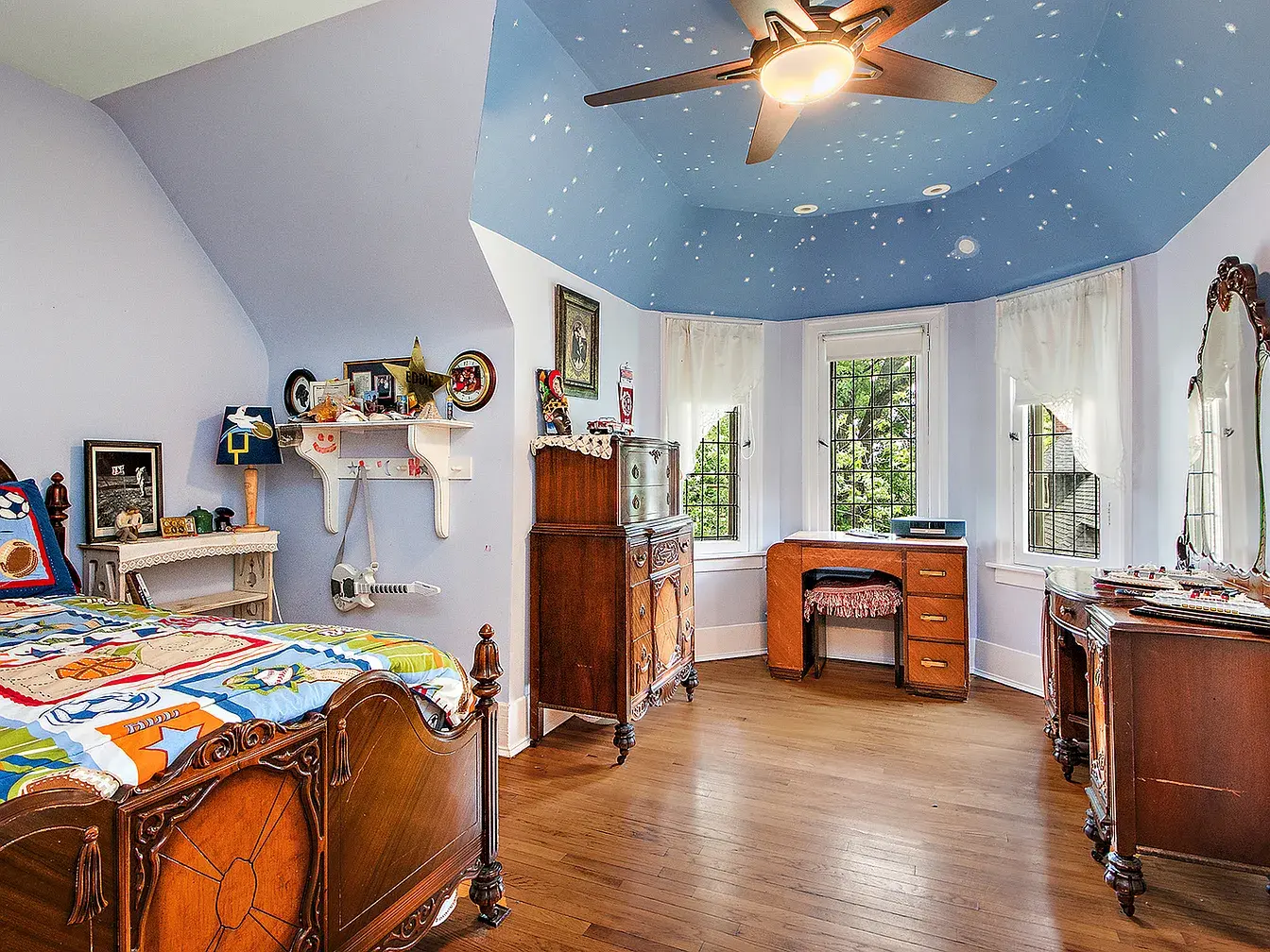 2023-2027 W 108th Pl,   Chicago, IL 60643