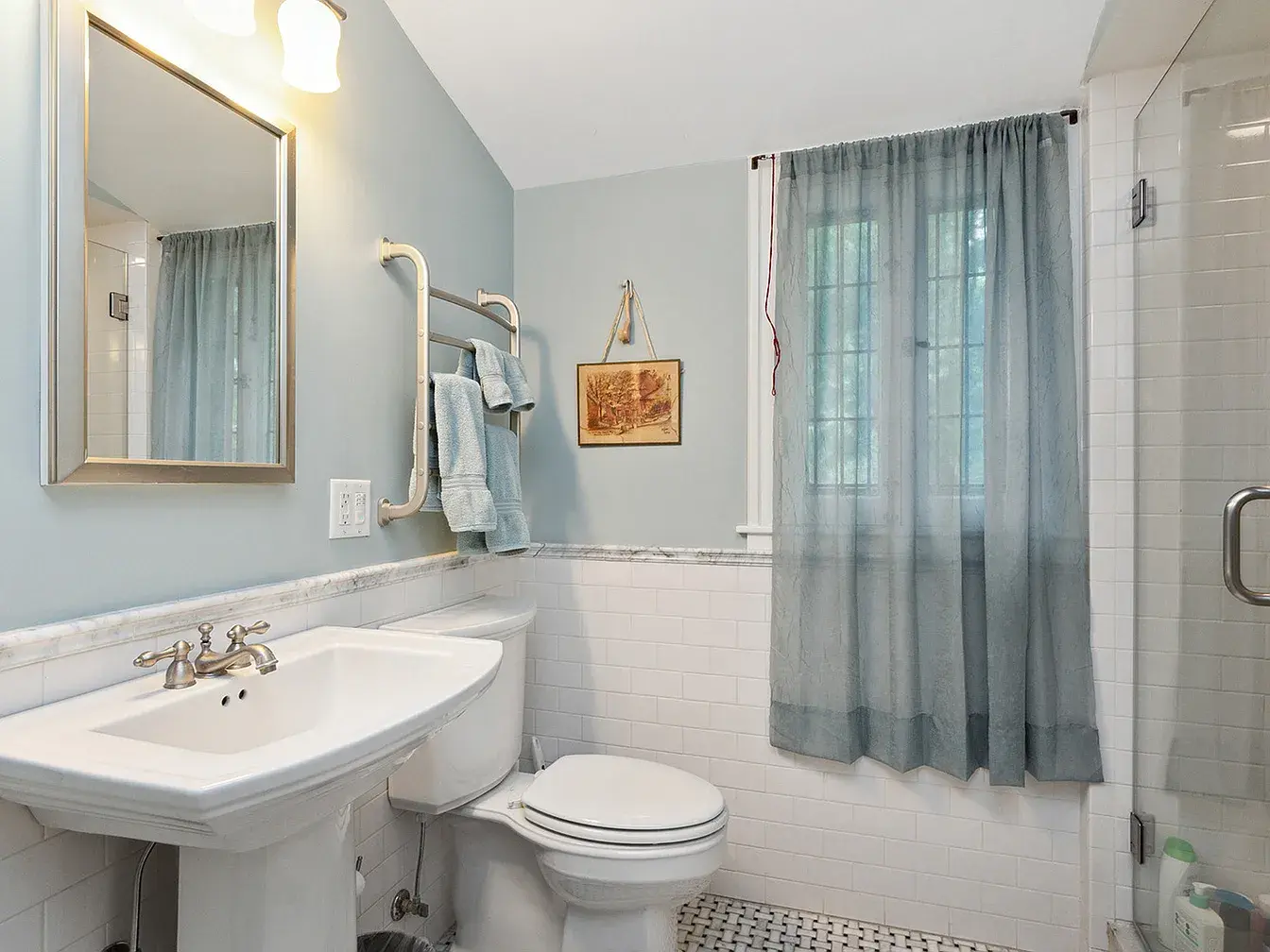 2023-2027 W 108th Pl,   Chicago, IL 60643