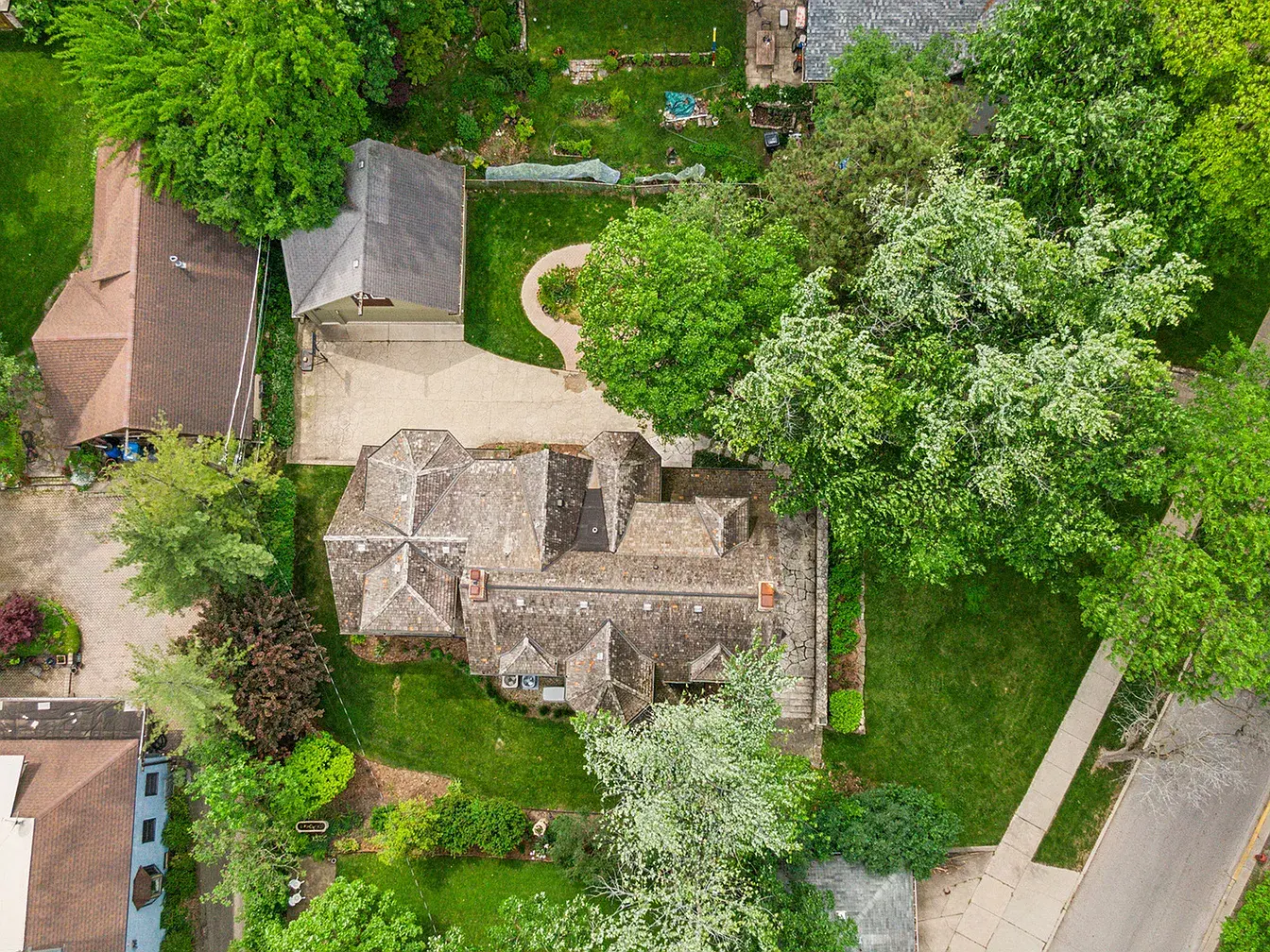 2023-2027 W 108th Pl,   Chicago, IL 60643