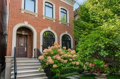 2140 N Clifton Ave,   Chicago, IL 60614