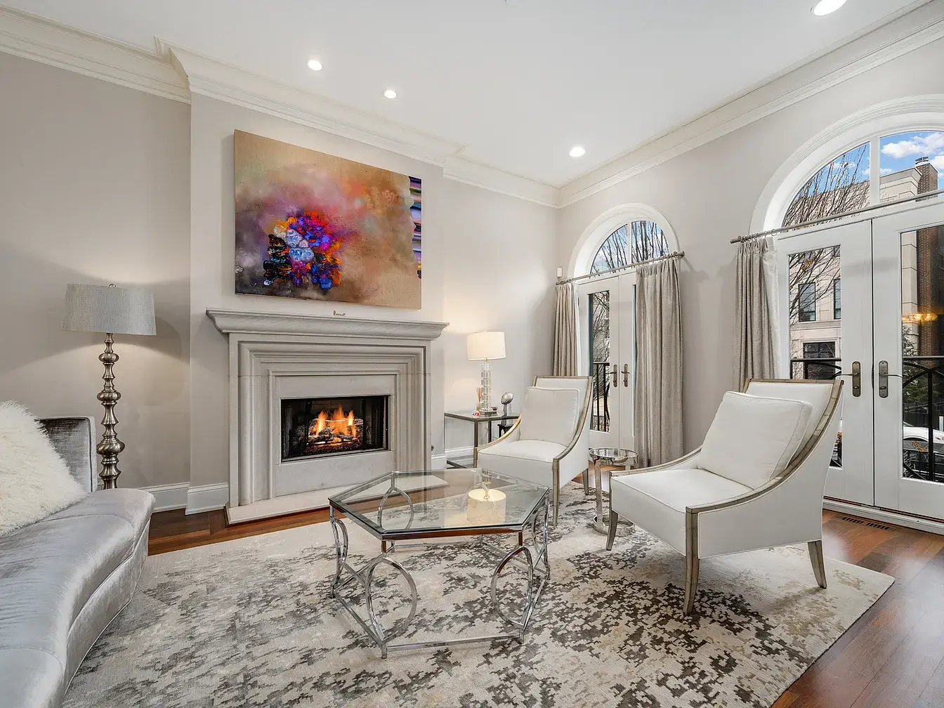 2140 N Clifton Ave,   Chicago, IL 60614