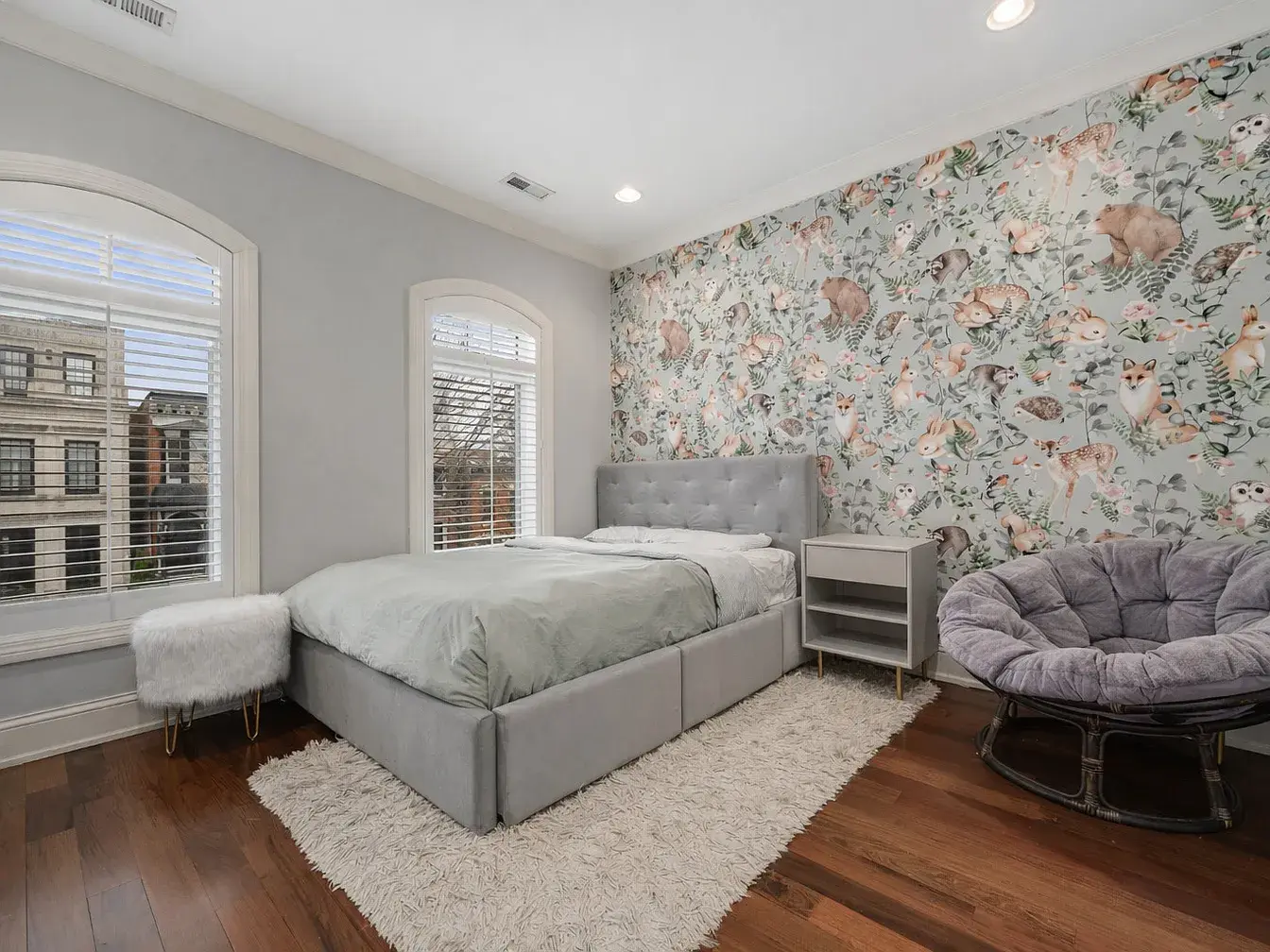 2140 N Clifton Ave,   Chicago, IL 60614