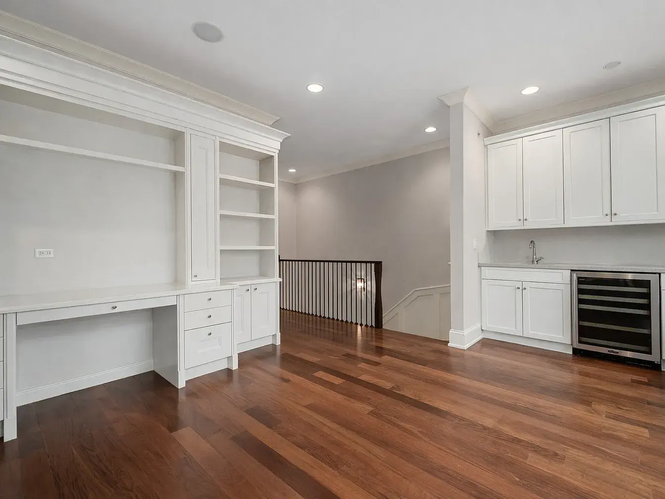 2140 N Clifton Ave,   Chicago, IL 60614