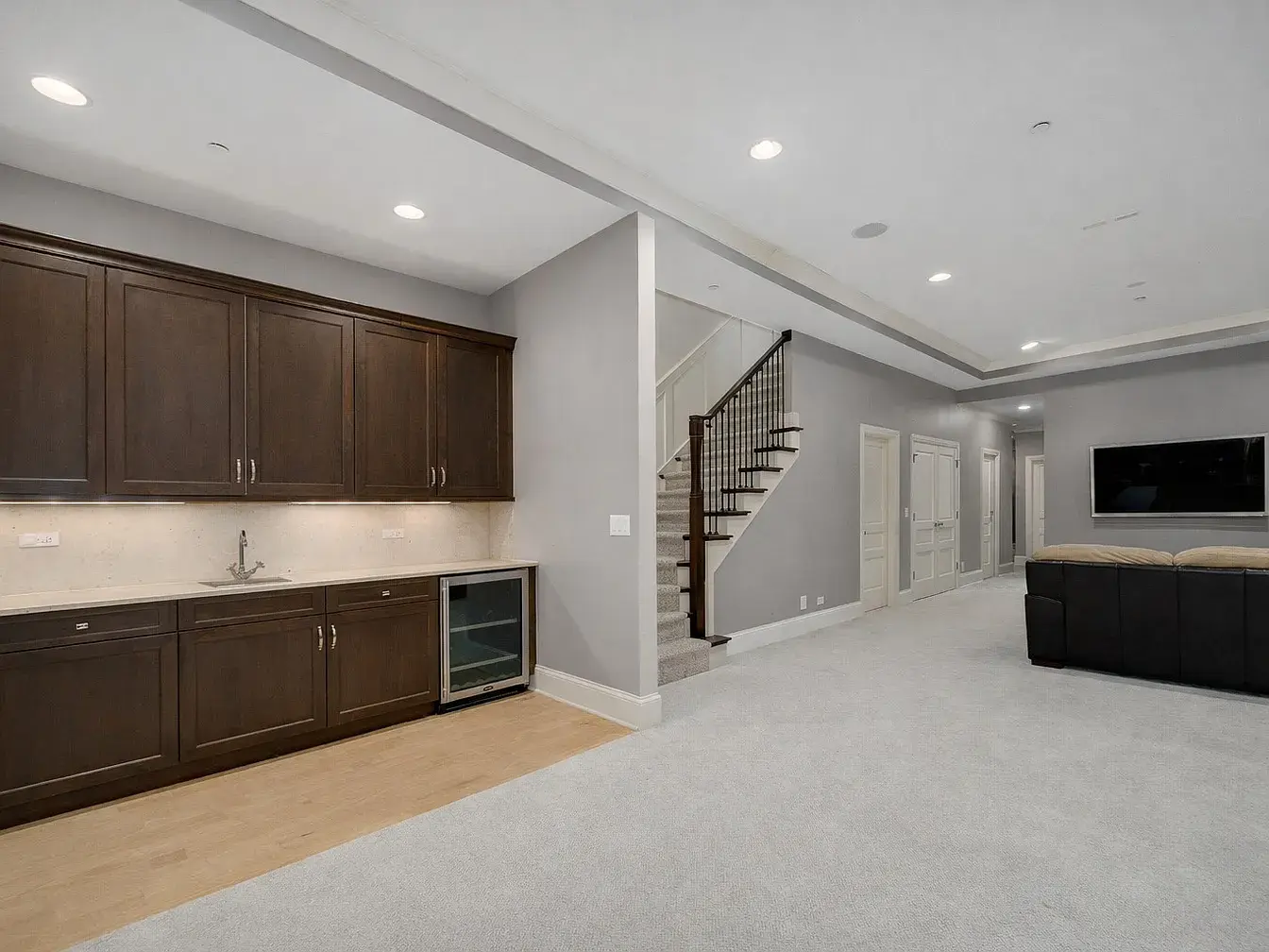 2140 N Clifton Ave,   Chicago, IL 60614