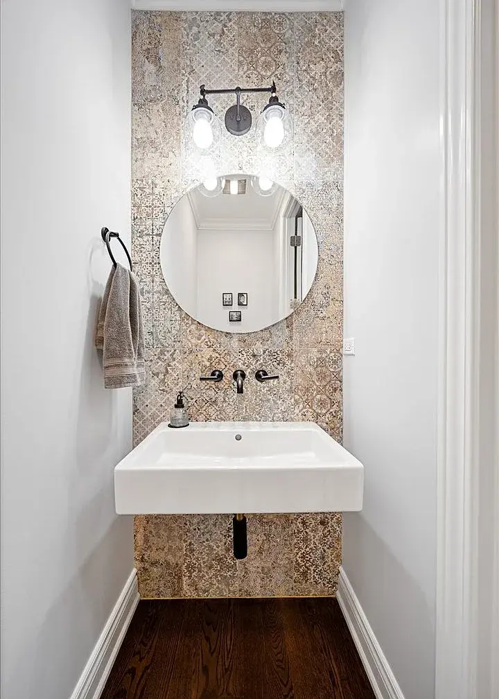 2514 W Moffat St,   Chicago, IL 60647