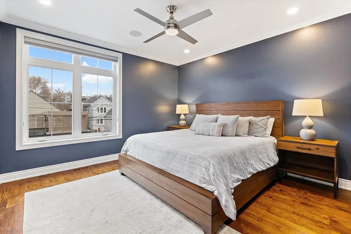 2514 W Moffat St,   Chicago, IL 60647