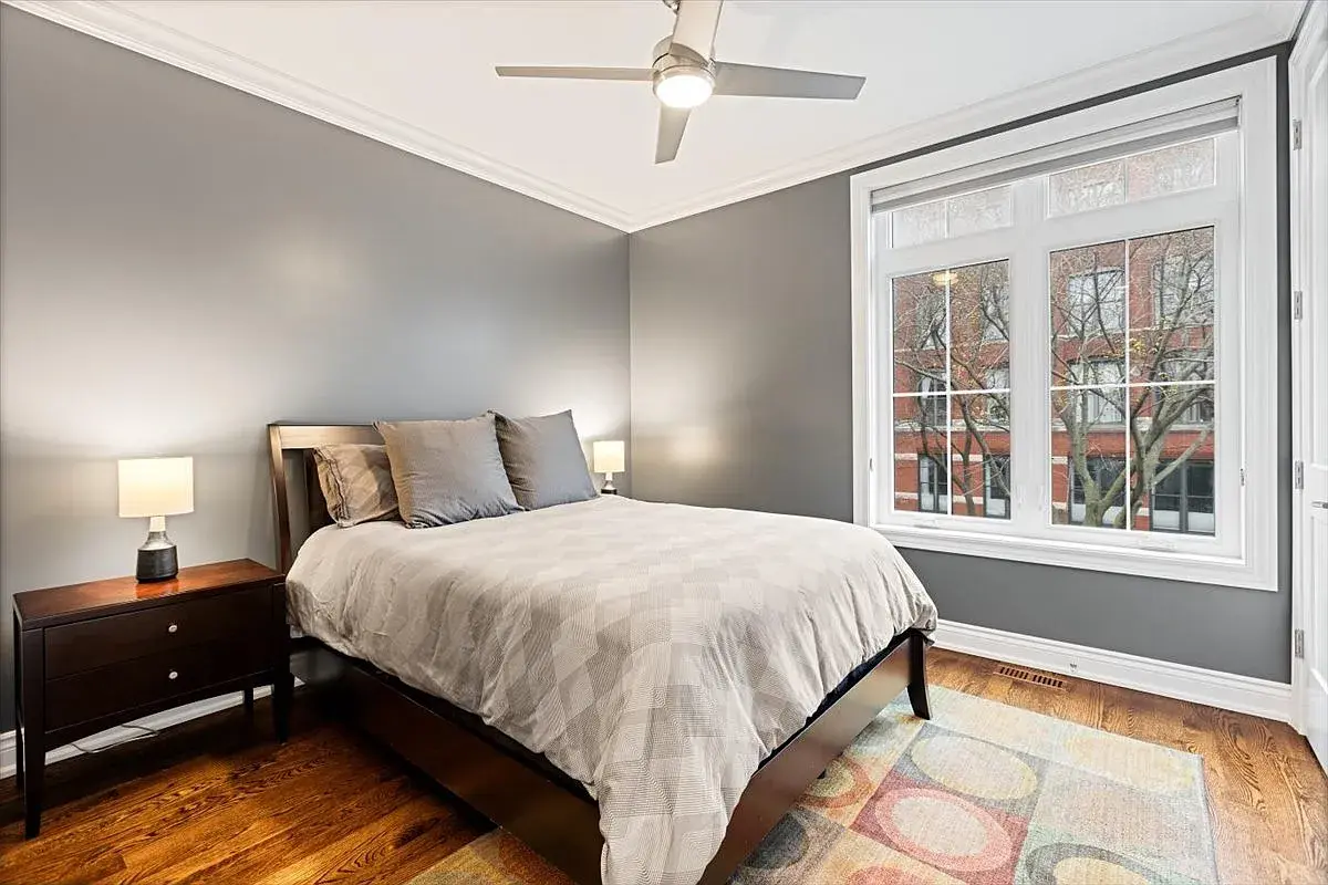 2514 W Moffat St,   Chicago, IL 60647